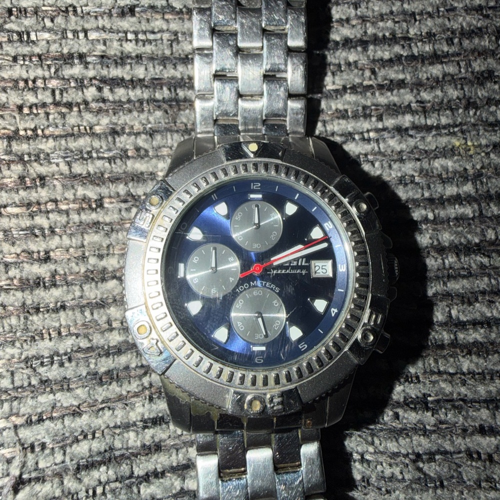 Fossil Silver and Navy Chronograph Watch - Picture 3 of 3